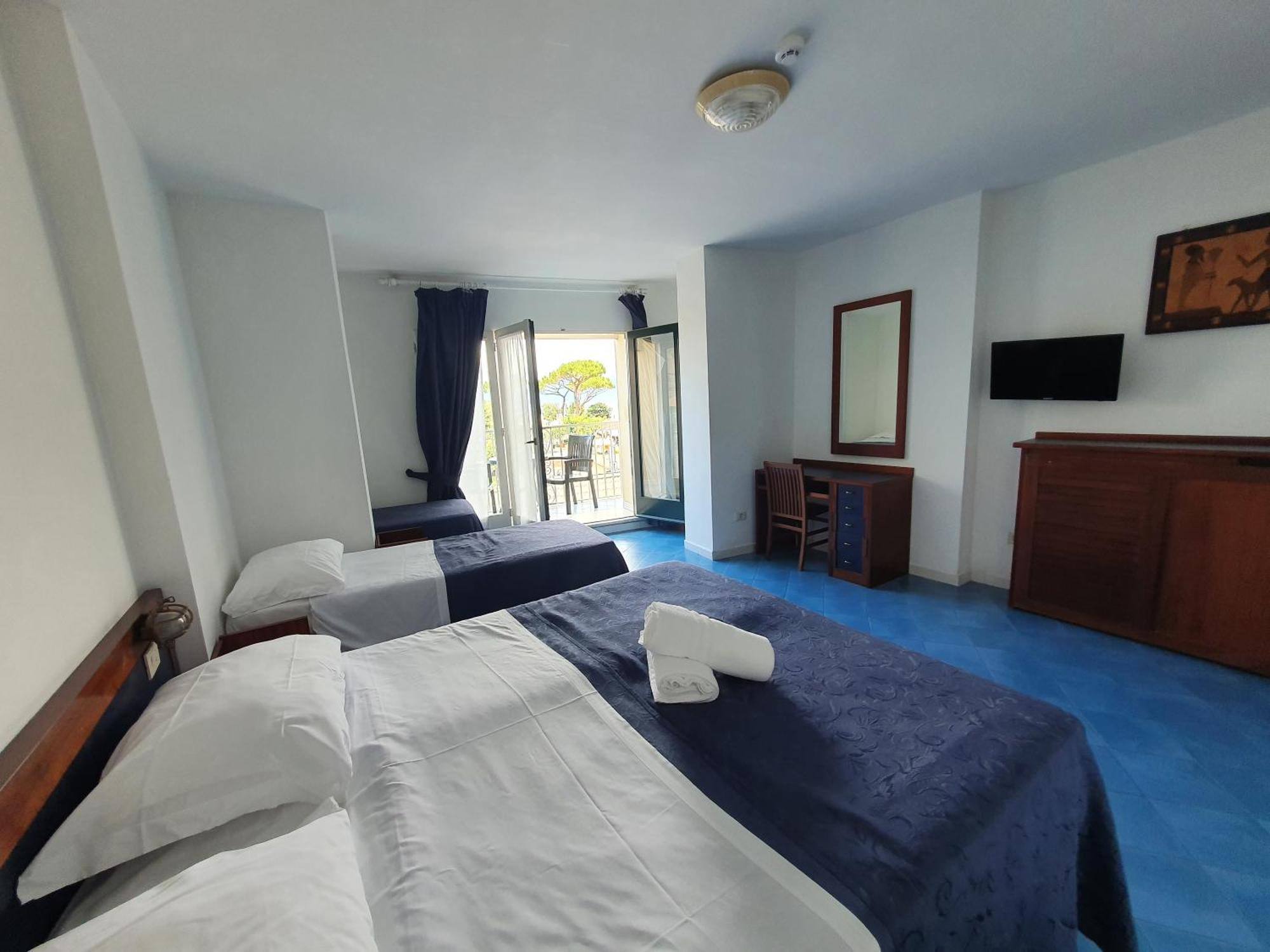 Hotel Il Faro Sorrento Quarto foto